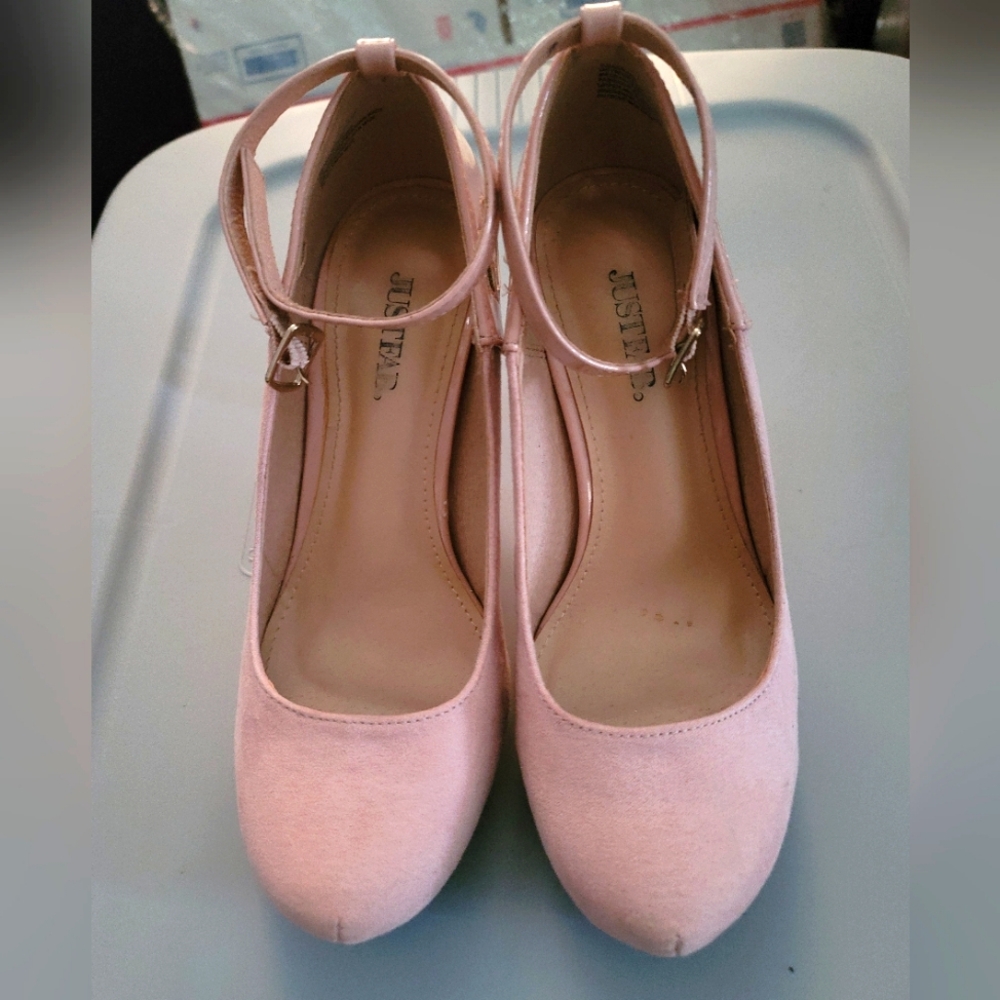 Justfab light pink heel. Size 7W.